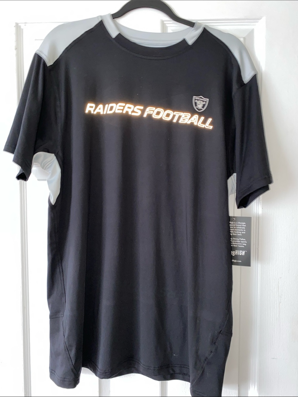 Las Vegas Raiders Football Black and Gray Tee size XL NWT